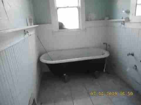 6045 Larkins (32)_m.jpg